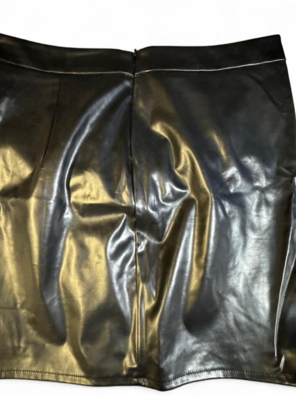 Black faux leather mini skirt with zipper and lace detail, size L - Picture 5 of 7